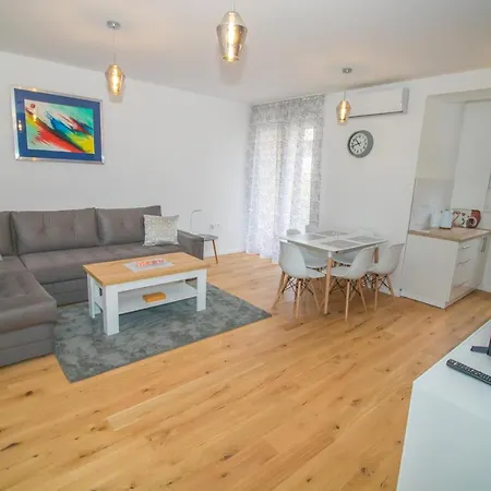 Apartment Luxury In City Center Ii Mostar