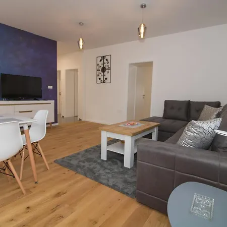 Luxury In City Center Ii Apartment